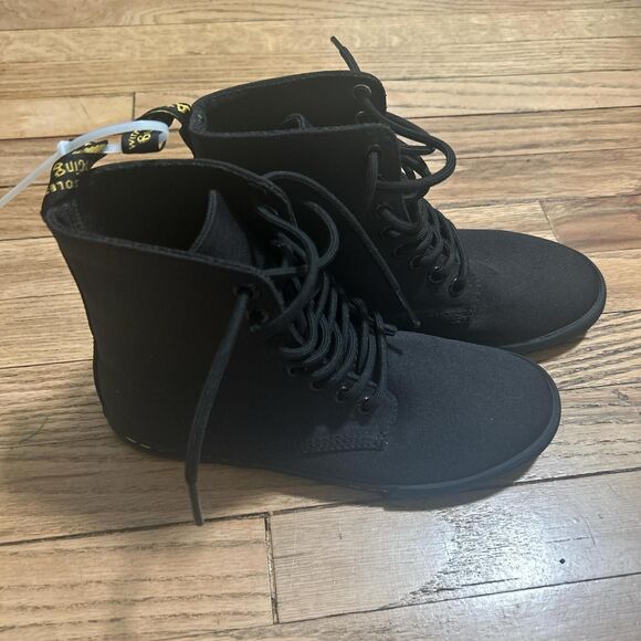 Dr Martens Women's Black Boots - Picture 2 of 3